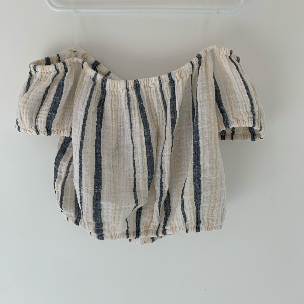 Women’s cropped top